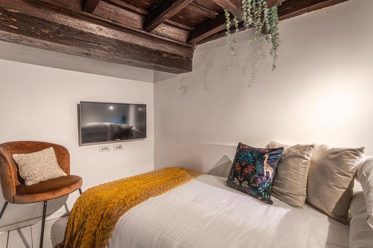 Lucrezia Apartment - Close To Piazza Navona 罗马 外观 照片